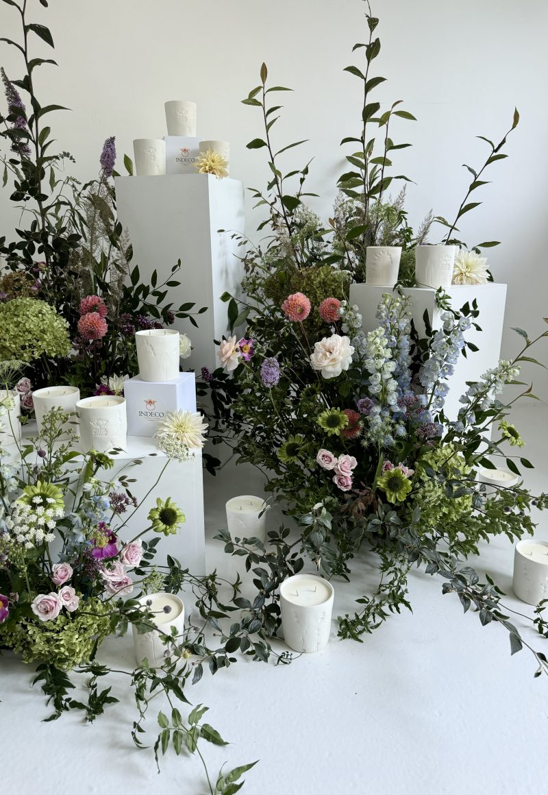Ceramic two wick soy candle English Garden